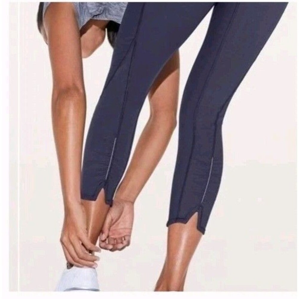 LULULEMON  On Your Mark Crop Leggings Midnight Navy 23” Inseam Women’s Size 6
